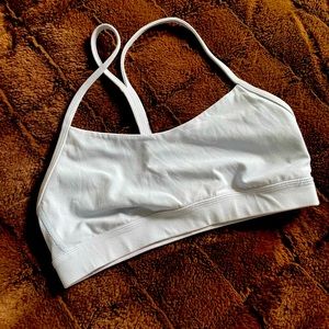 Lululemon Flow y sports bra